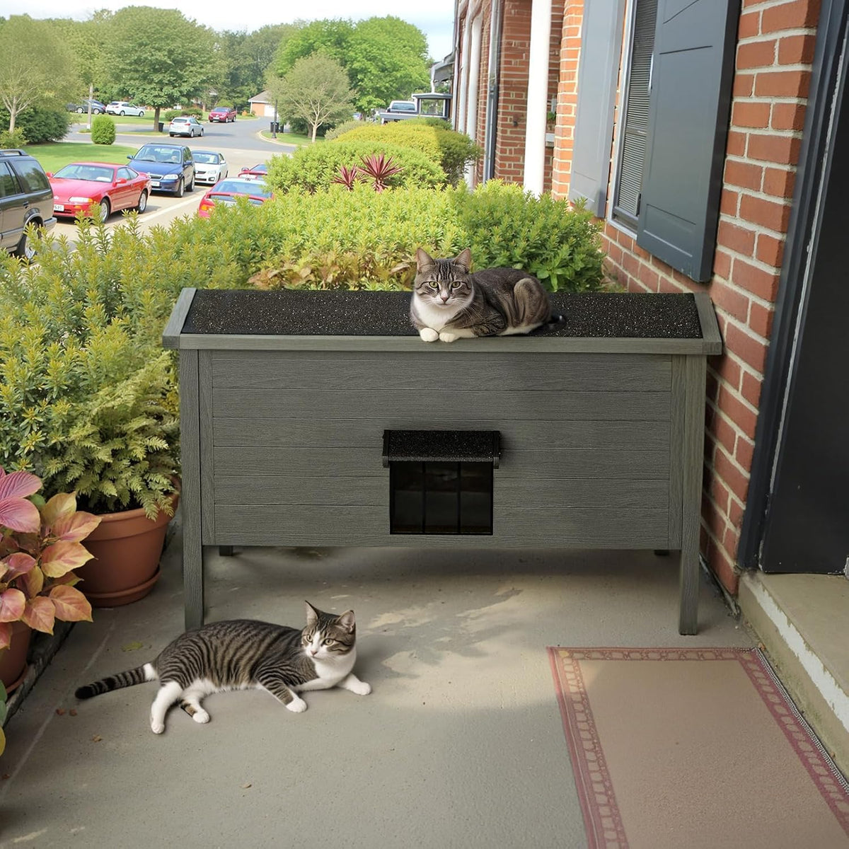 Insulated Weatherproof Wooden Outdoor Cat House P88259