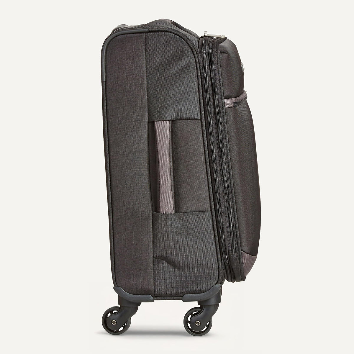 18" Medium Expandable Softside Suitcase with Spinner Wheels, Black F7116